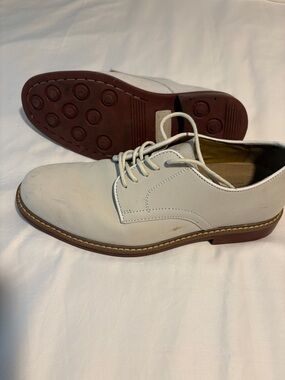 Men's White Leather Derby Shoes with Brown Sole